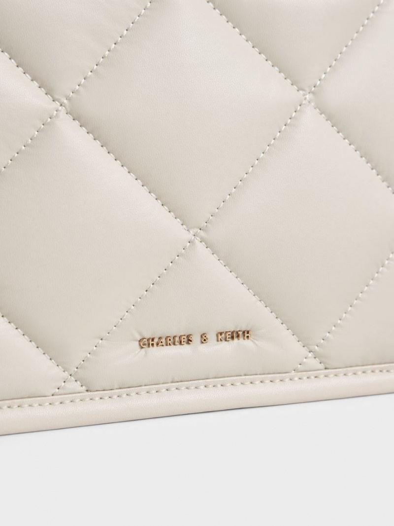 Charles And Keith Celia Quilted Tote Bags White | PHILIPPINES P573