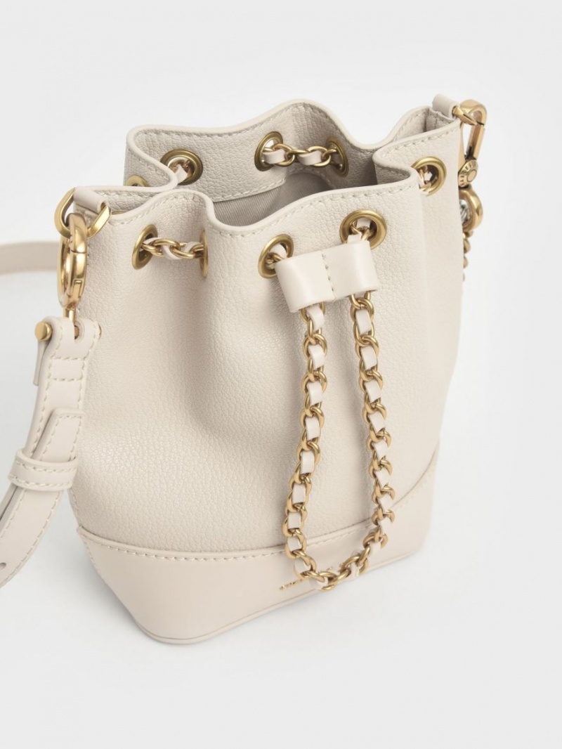 Charles And Keith Dancer Chunky Chain Bucket Bags White | PHILIPPINES W369