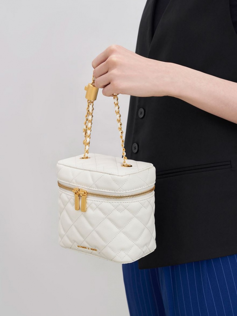 Charles And Keith Nezu Quilted Boxy Crossbody Bags White | PHILIPPINES U276