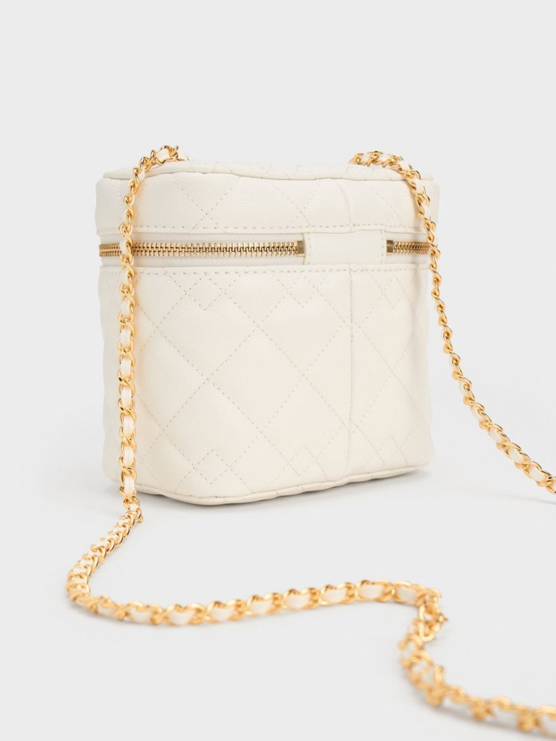 Charles And Keith Nezu Quilted Boxy Crossbody Bags White | PHILIPPINES U276